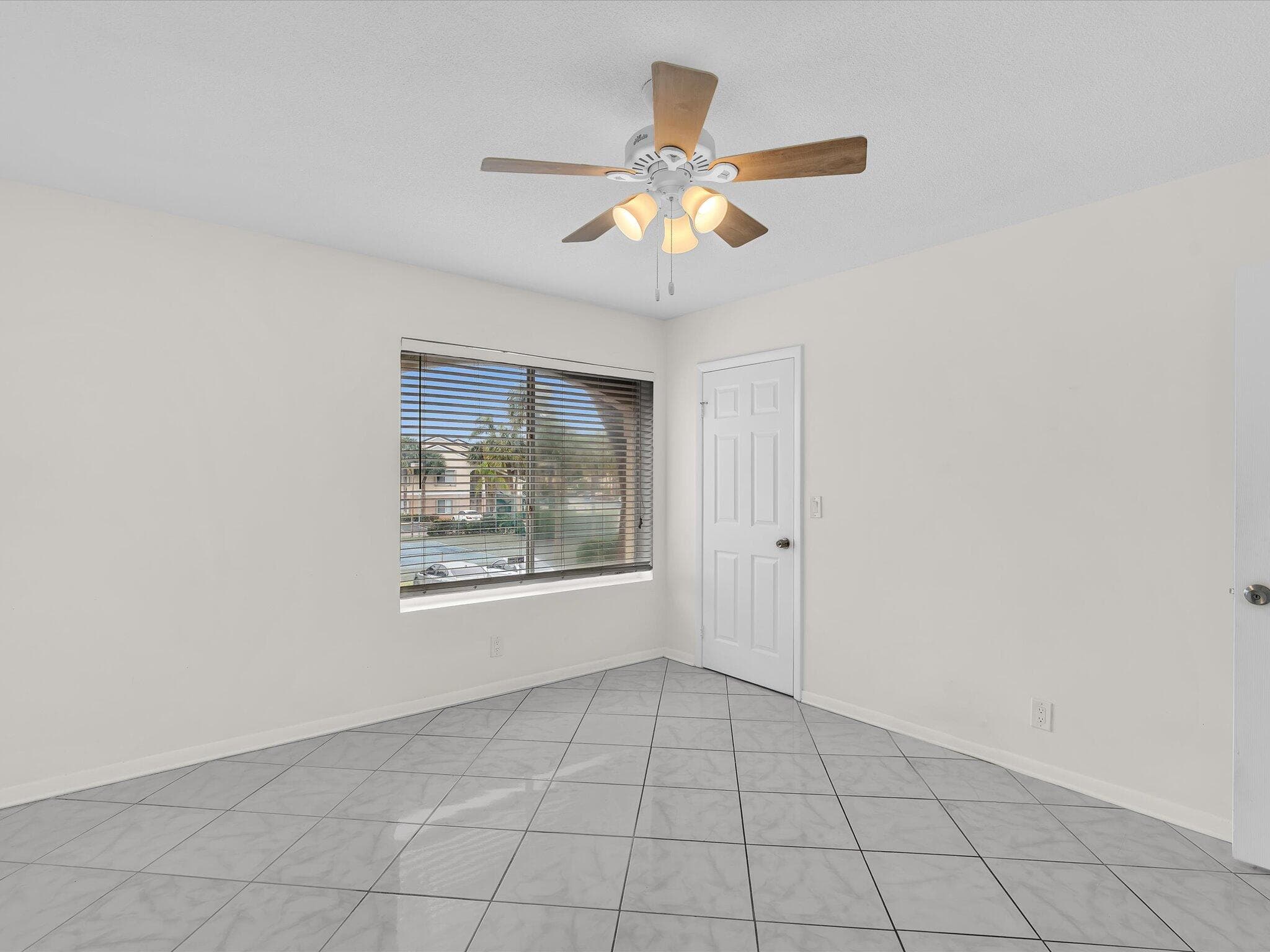 815 W Boynton Beach Boulevard 16-205, Boynton Beach, FL 33426 — photo 43 of 58