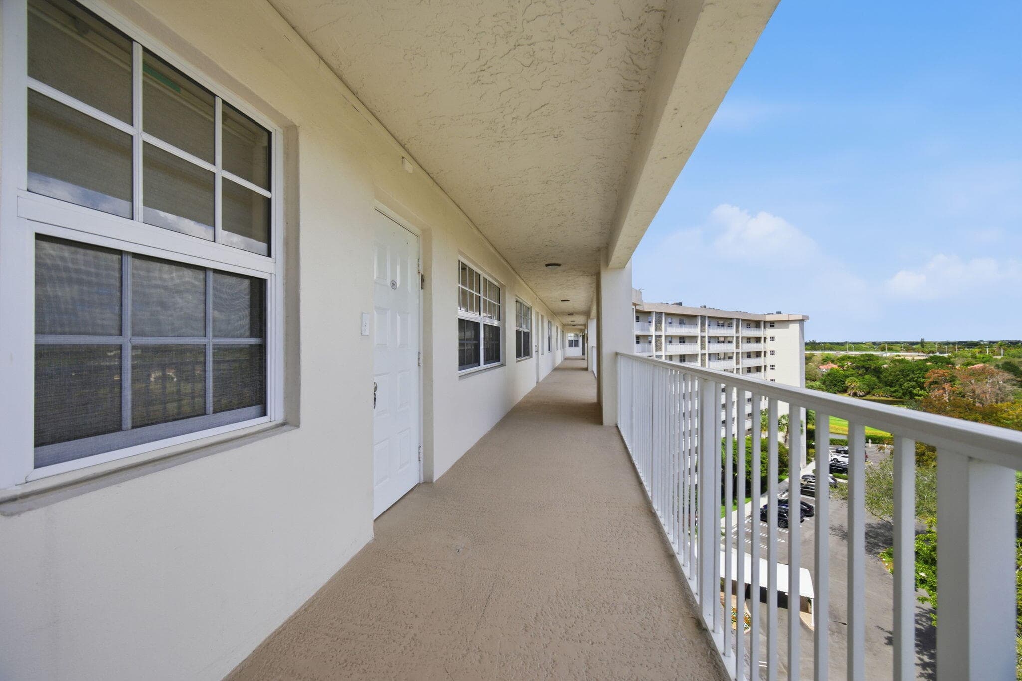 3507 Oaks Way 911, Pompano Beach, FL 33069 — photo 40 of 59