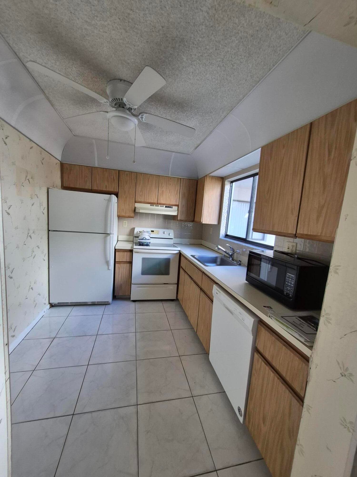 15108 Ashland Drive 195, Delray Beach, FL 33484 — photo 1 of 31