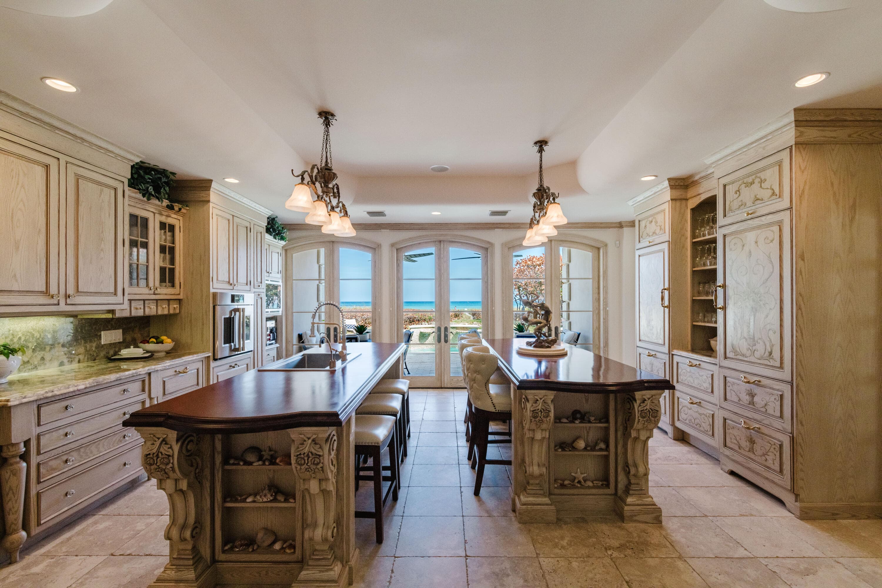 19 N Beach Road, Jupiter Island, FL 33455 — photo 14 of 80