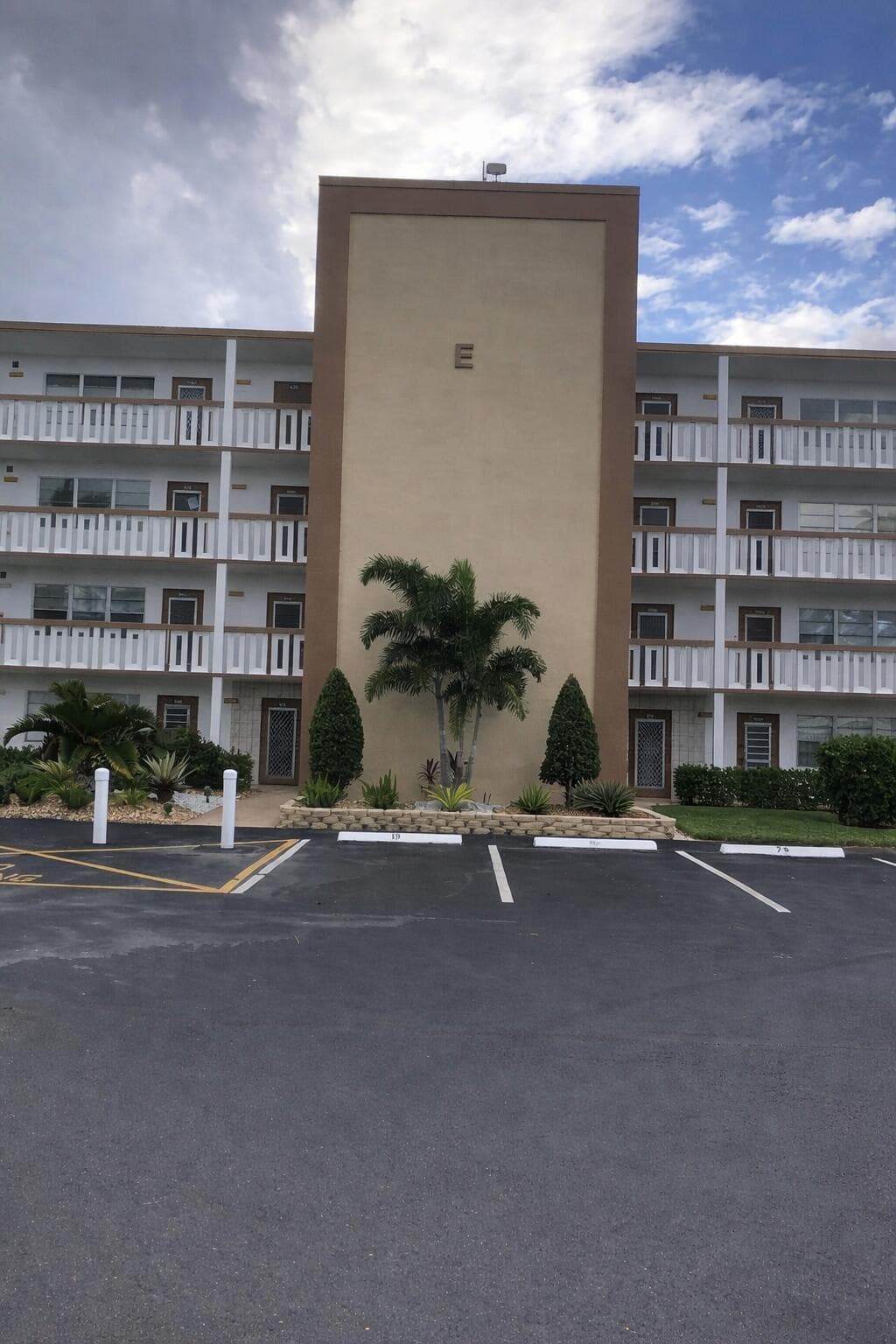 3085 Cornwall E, Boca Raton, FL 33434 — photo 8 of 14