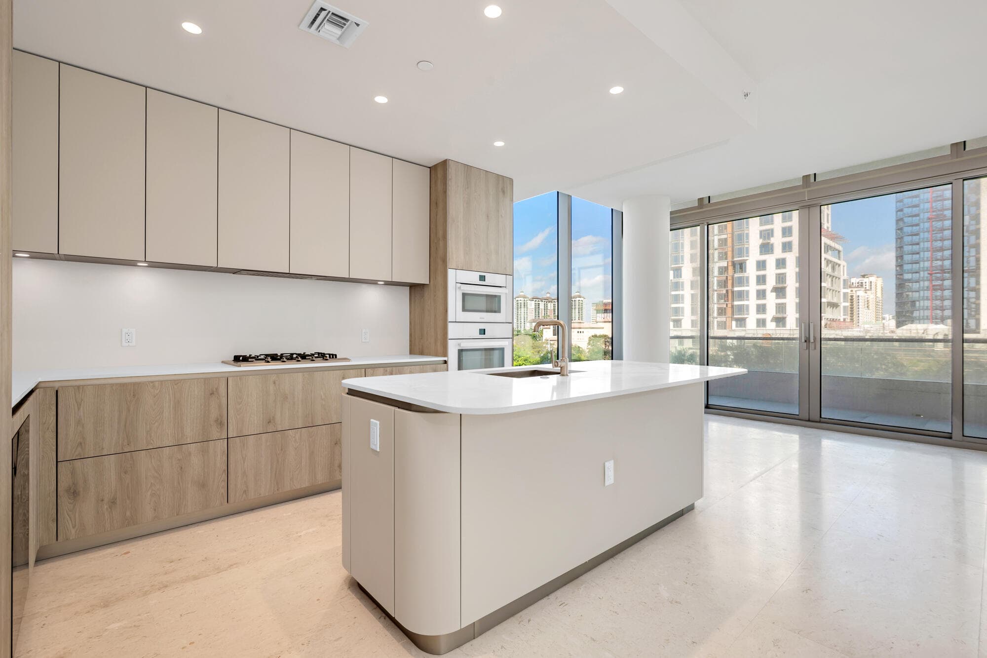 200 Arkona Court 501, West Palm Beach, FL 33401 — photo 7 of 46