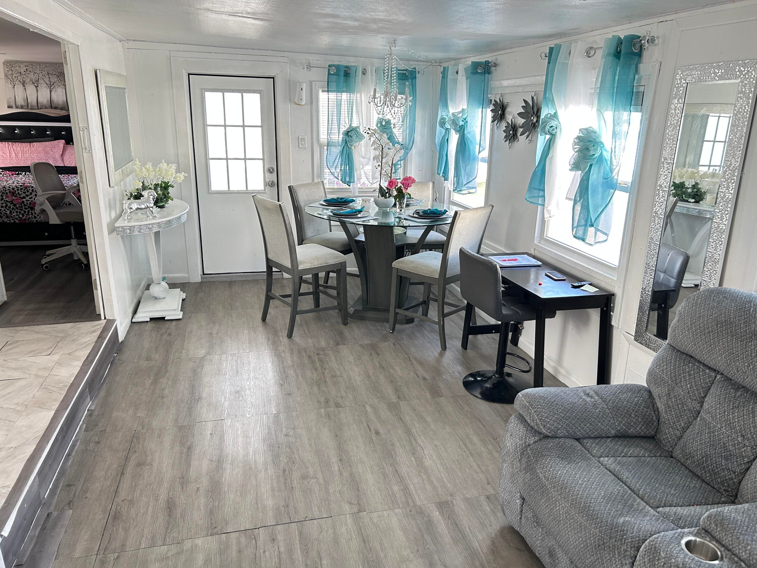 1325 S 33 Road, Hollywood, FL 33021 — photo 4 of 27