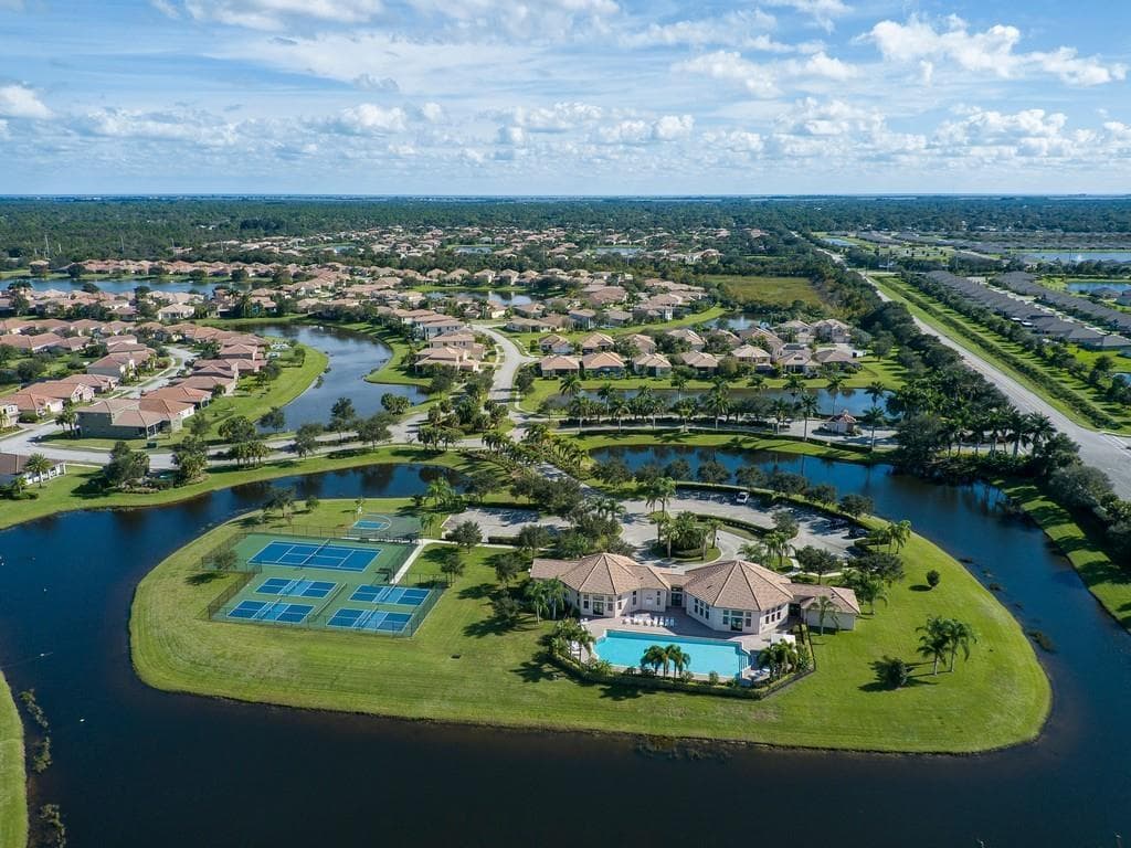 1728 Berkshire Circle SW, Vero Beach, FL 32968 — photo 29 of 38