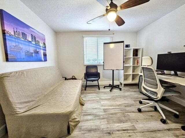 1225 Avondale Lane, West Palm Beach, FL 33409 — photo 15 of 25