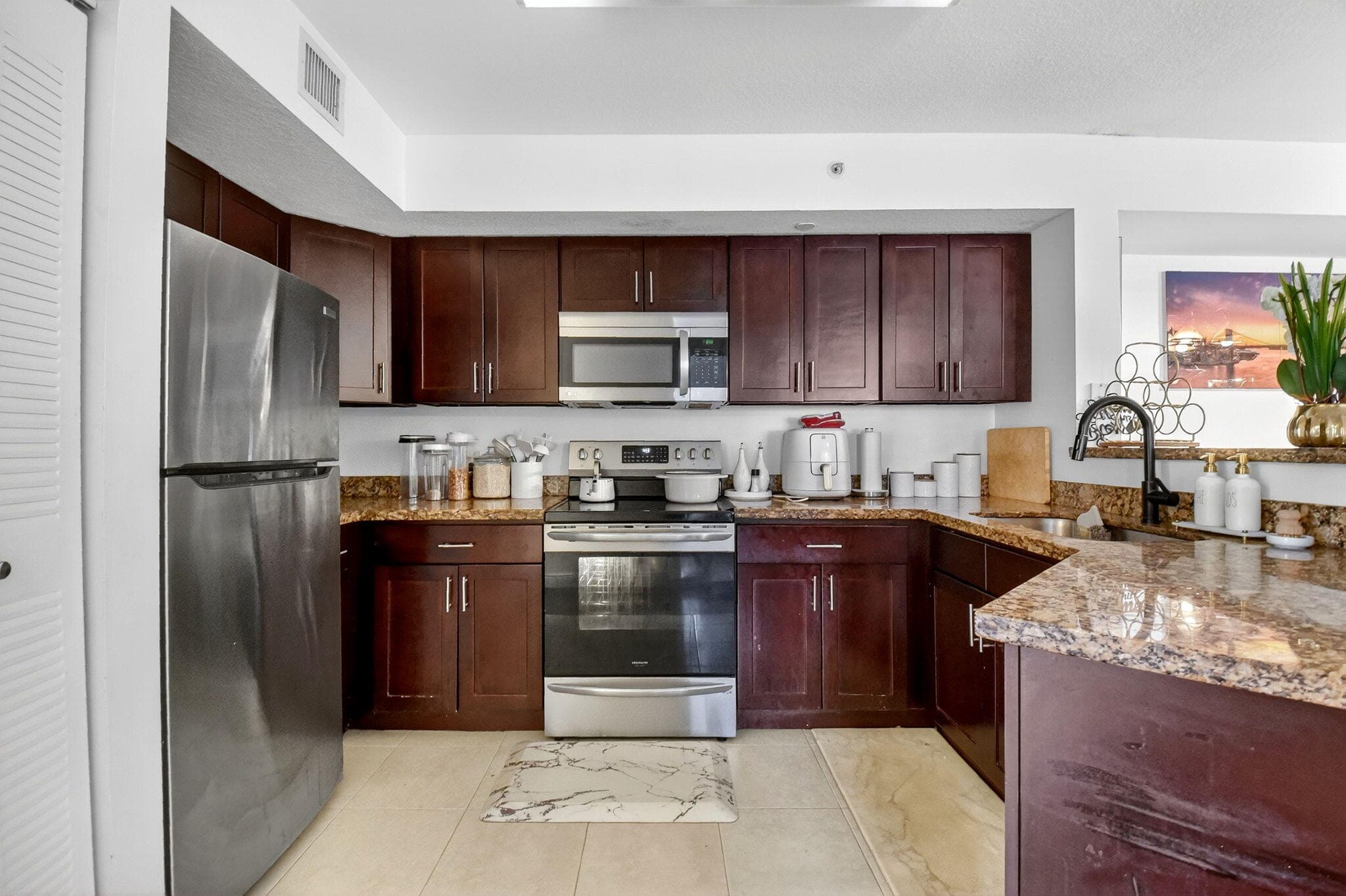 4151 San Marino Boulevard 101, West Palm Beach, FL 33409 — photo 10 of 31