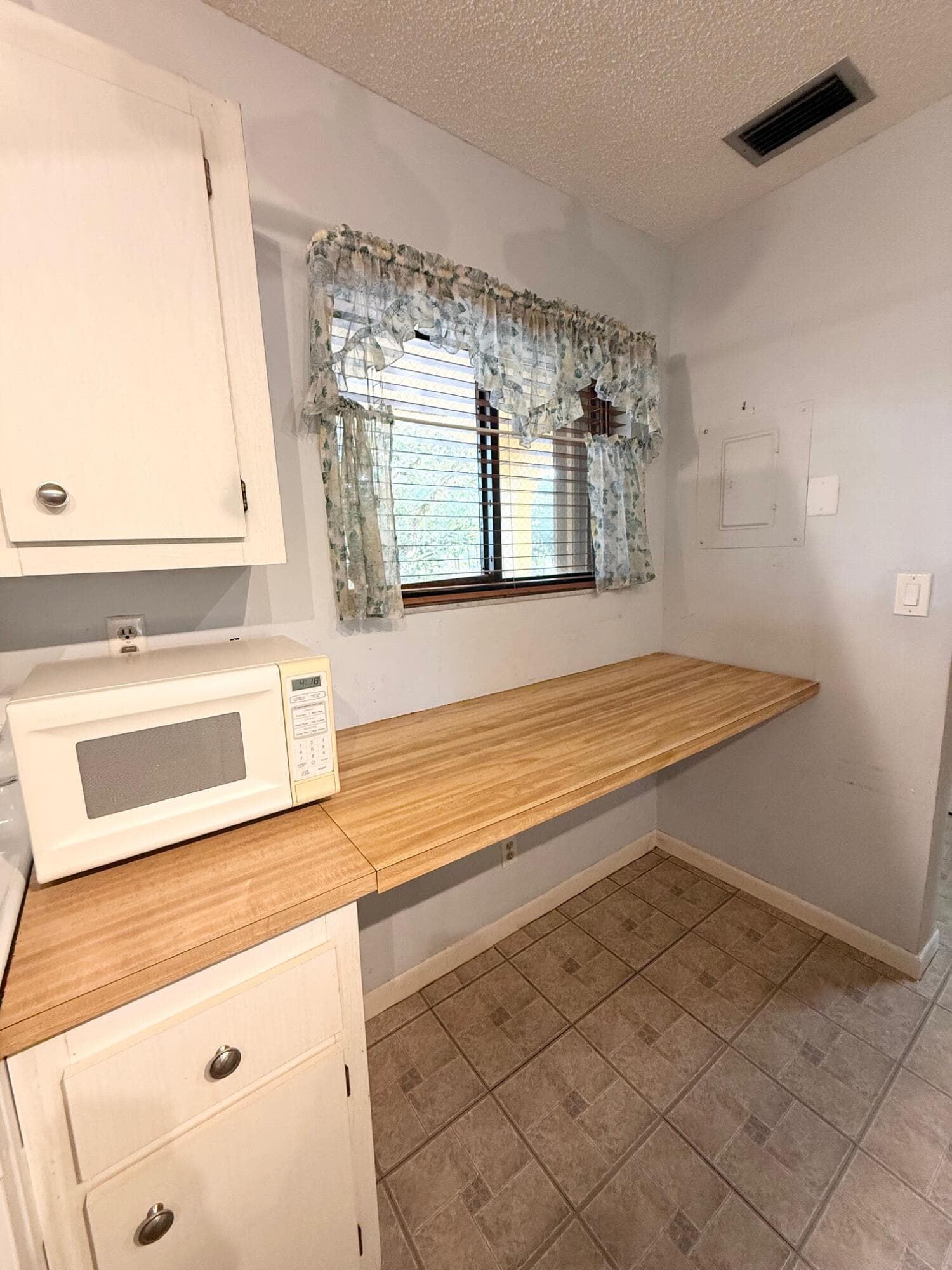 930 SW 9th Street Circle 205, Boca Raton, FL 33486 — photo 6 of 39