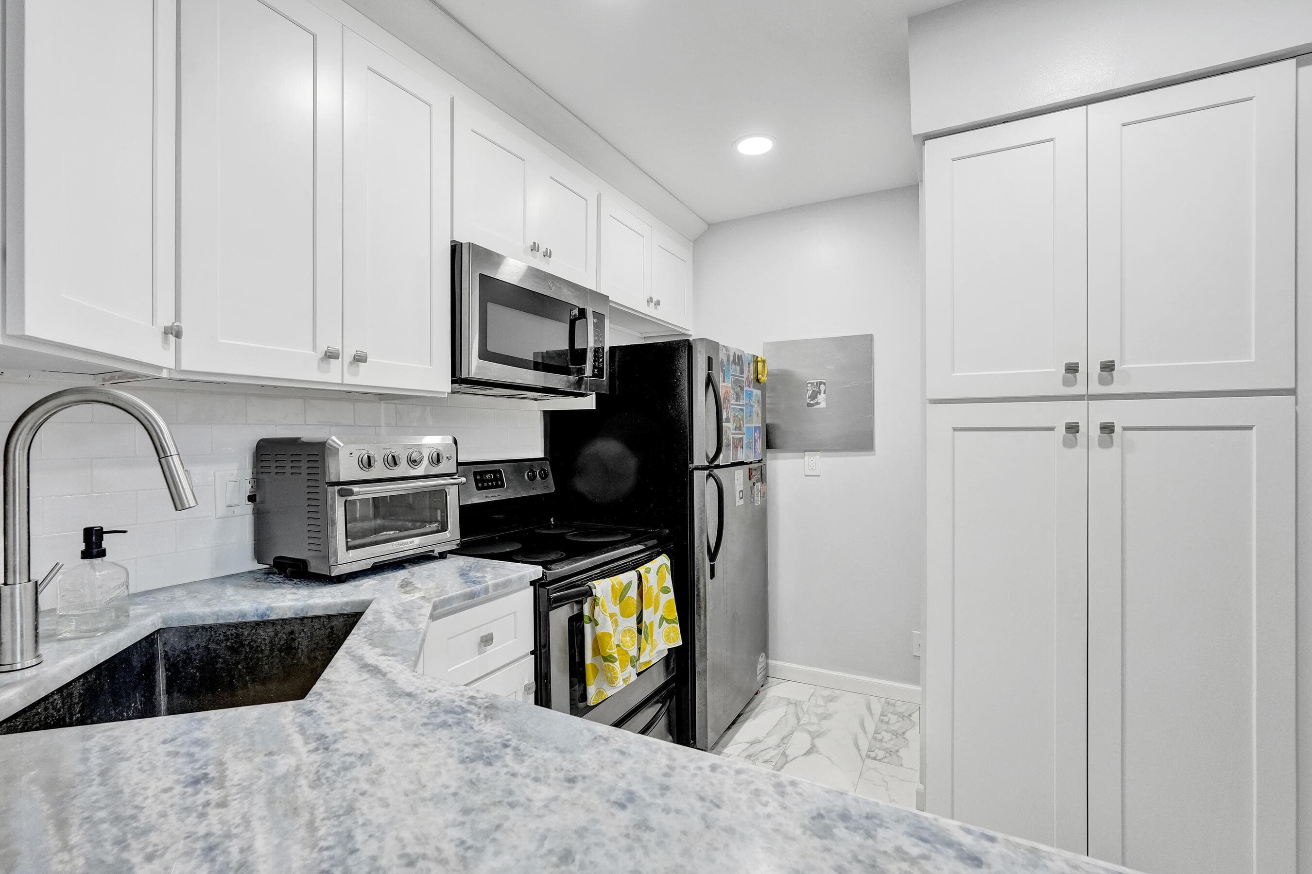 1008 Green Pine Boulevard D3, West Palm Beach, FL 33409 — photo 5 of 27
