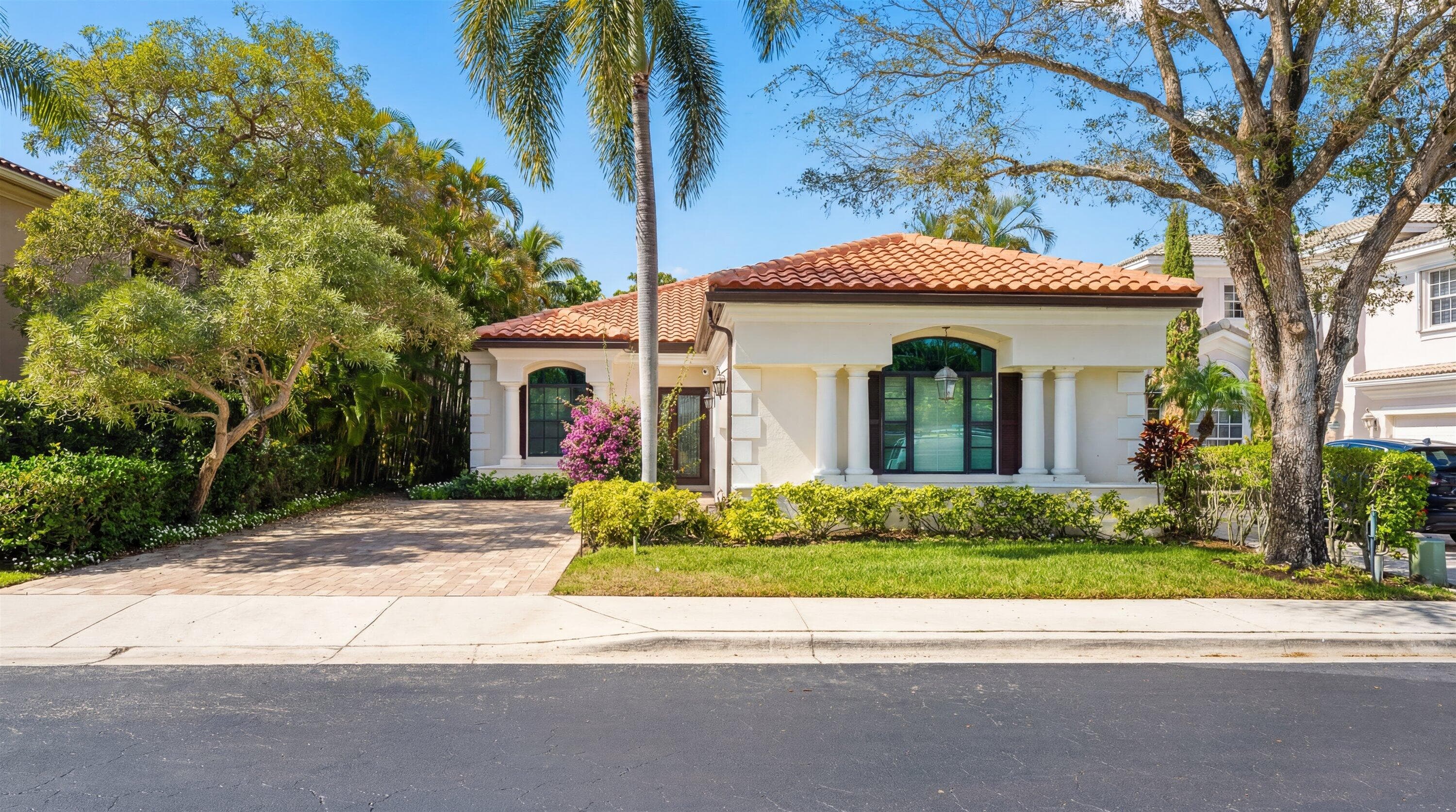 2055 Regents Boulevard, West Palm Beach, FL 33409 — photo 1 of 40