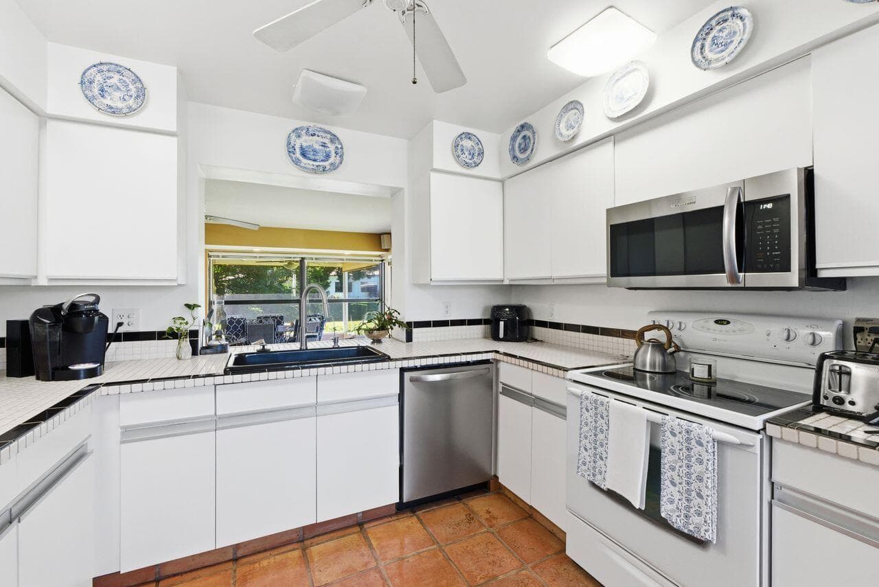 5787 Lakeview Mews Place, Boynton Beach, FL 33437 — photo 15 of 49