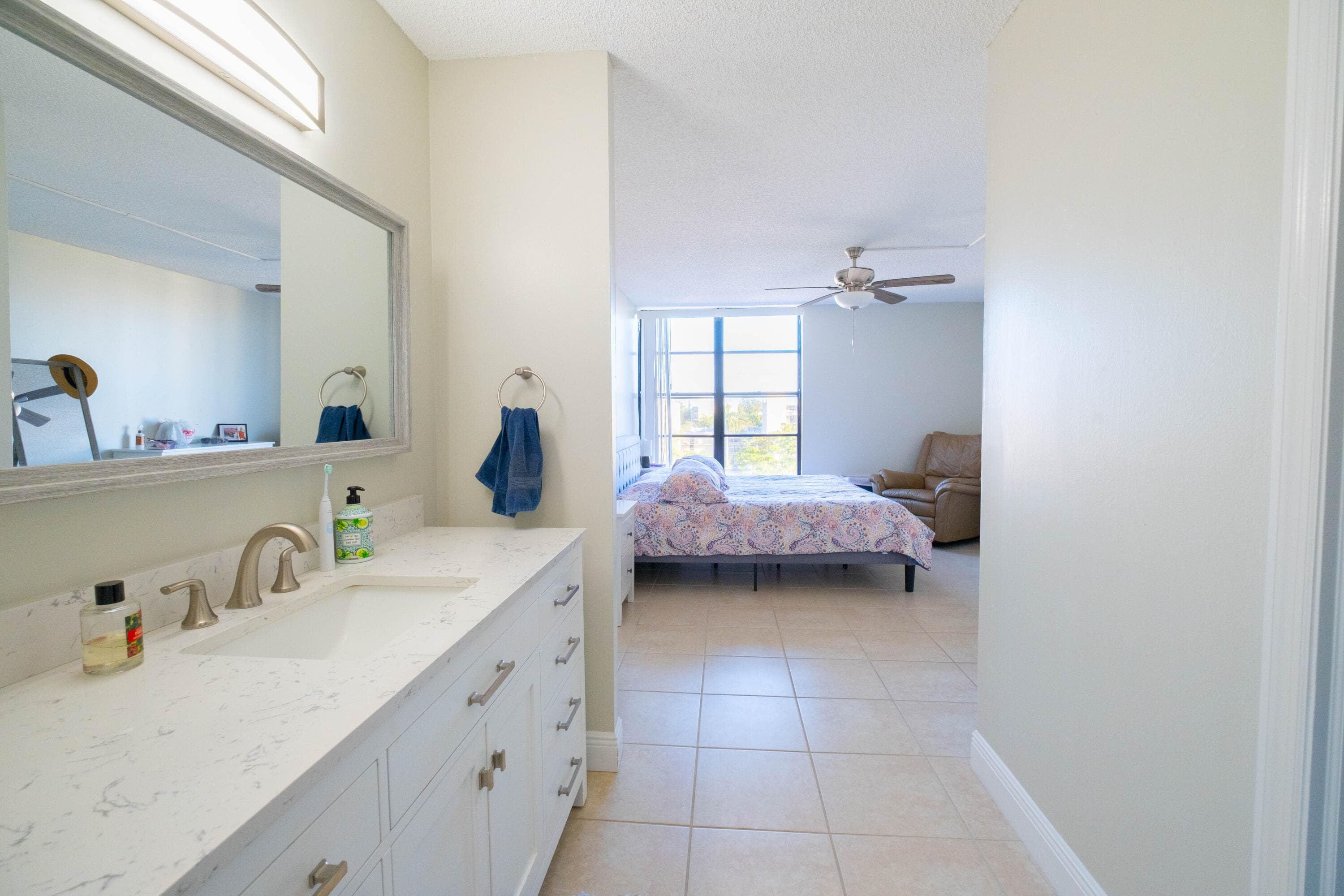 4 Royal Palm Way 6050, Boca Raton, FL 33432 — photo 22 of 32