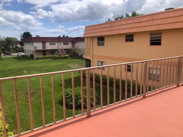 662 Saxony Trail N, Delray Beach, FL 33446 — photo 15 of 30