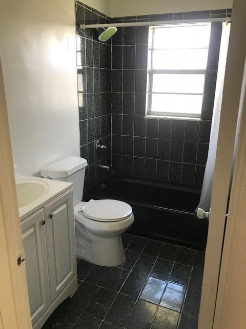 726 SW 73rd Avenue 26, North Lauderdale, FL 33068 — photo 7 of 32
