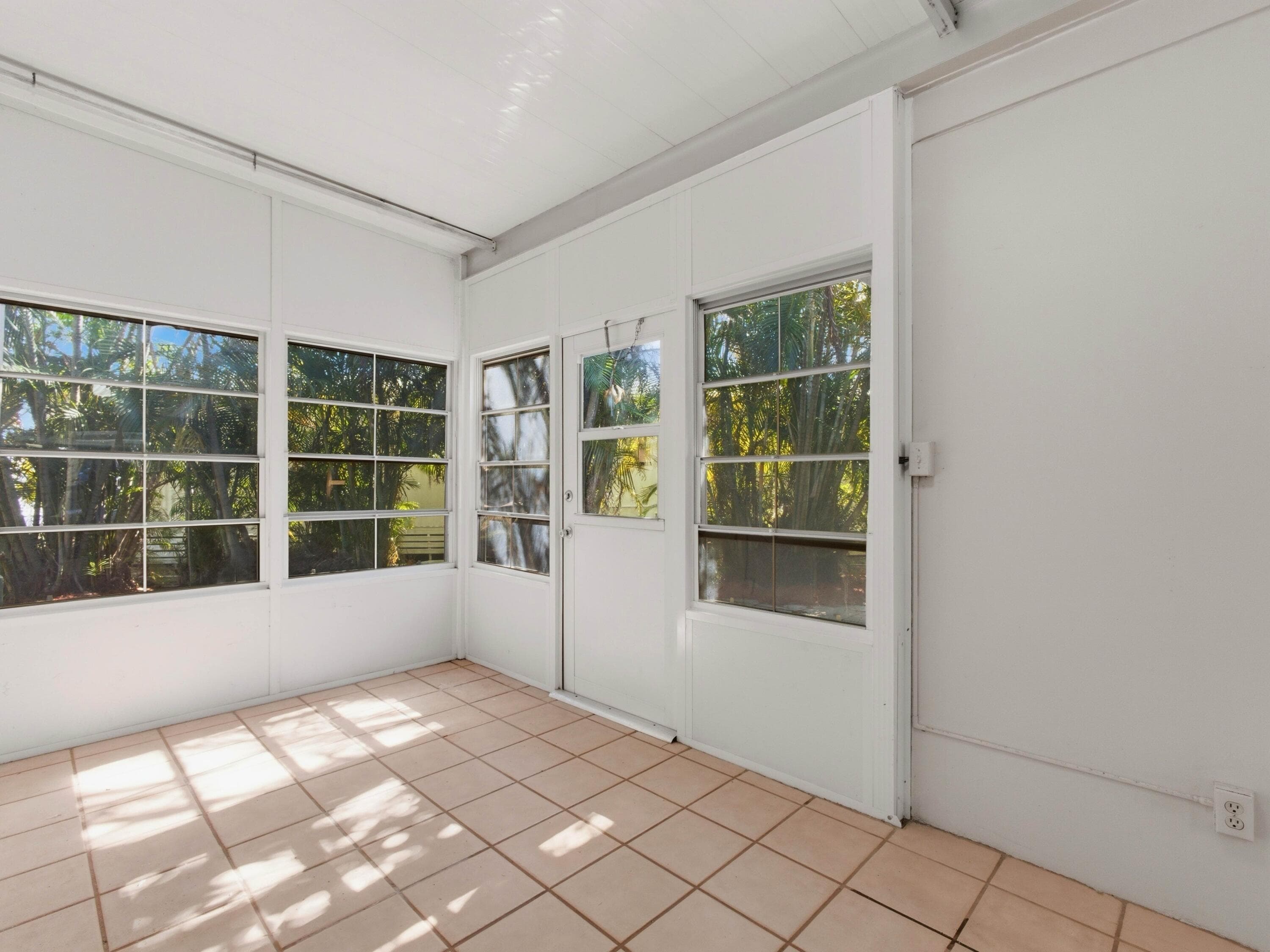 8903 Oak Street, Boynton Beach, FL 33436 — photo 32 of 41