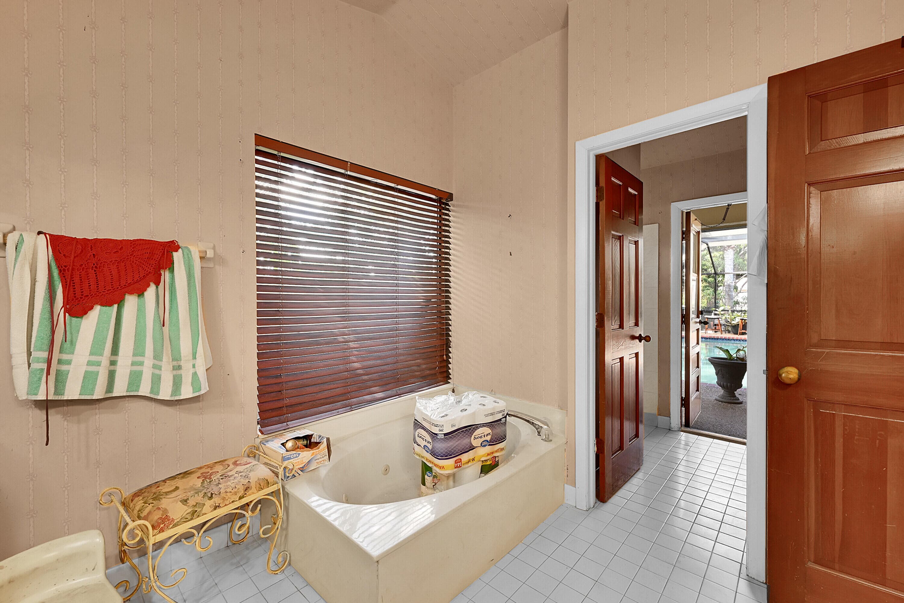 5172 NW 84th Road, Coral Springs, FL 33067 — photo 26 of 38
