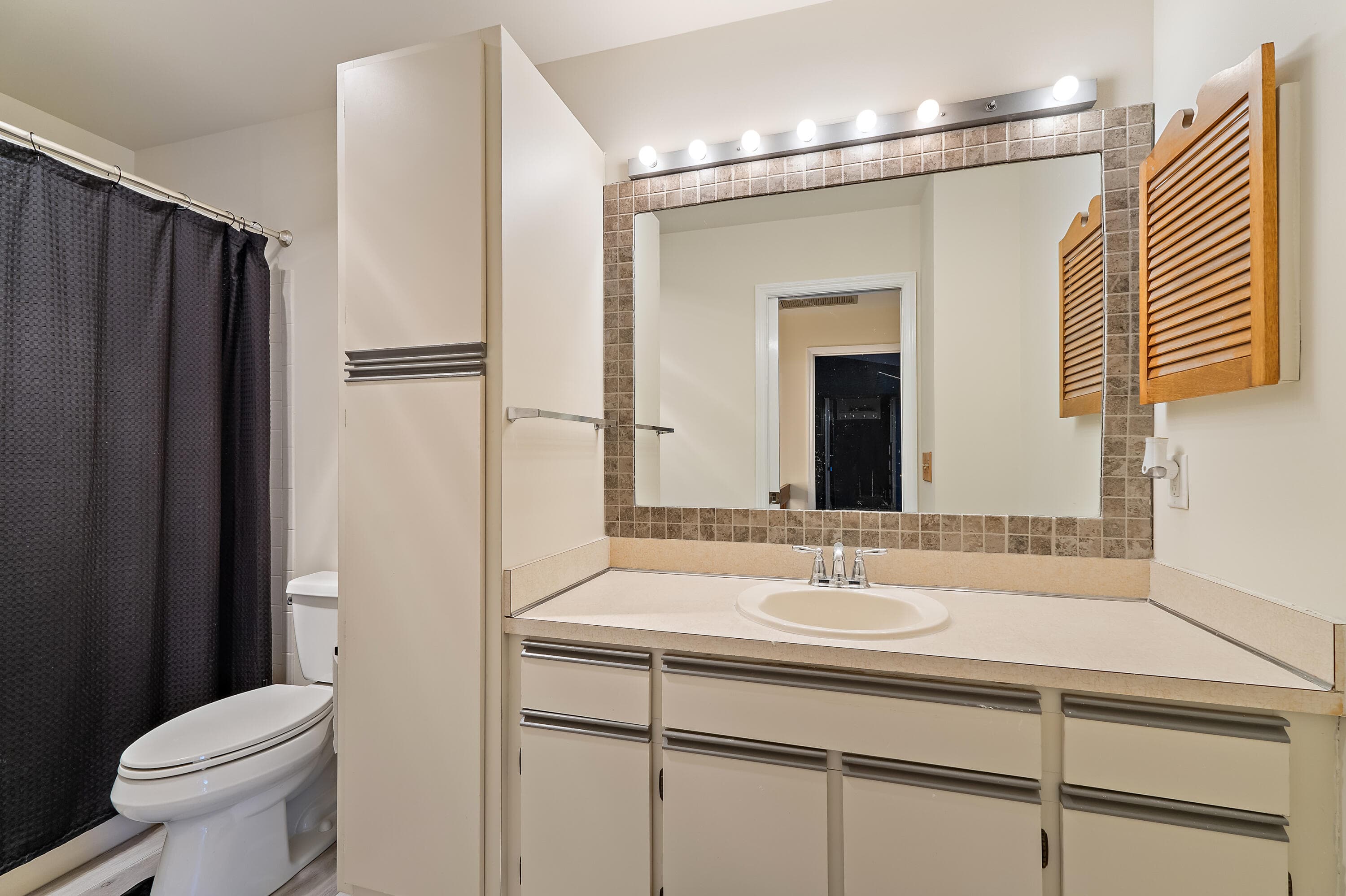 402 SE Castle Court, Port St. Lucie, FL 34952 — photo 27 of 32