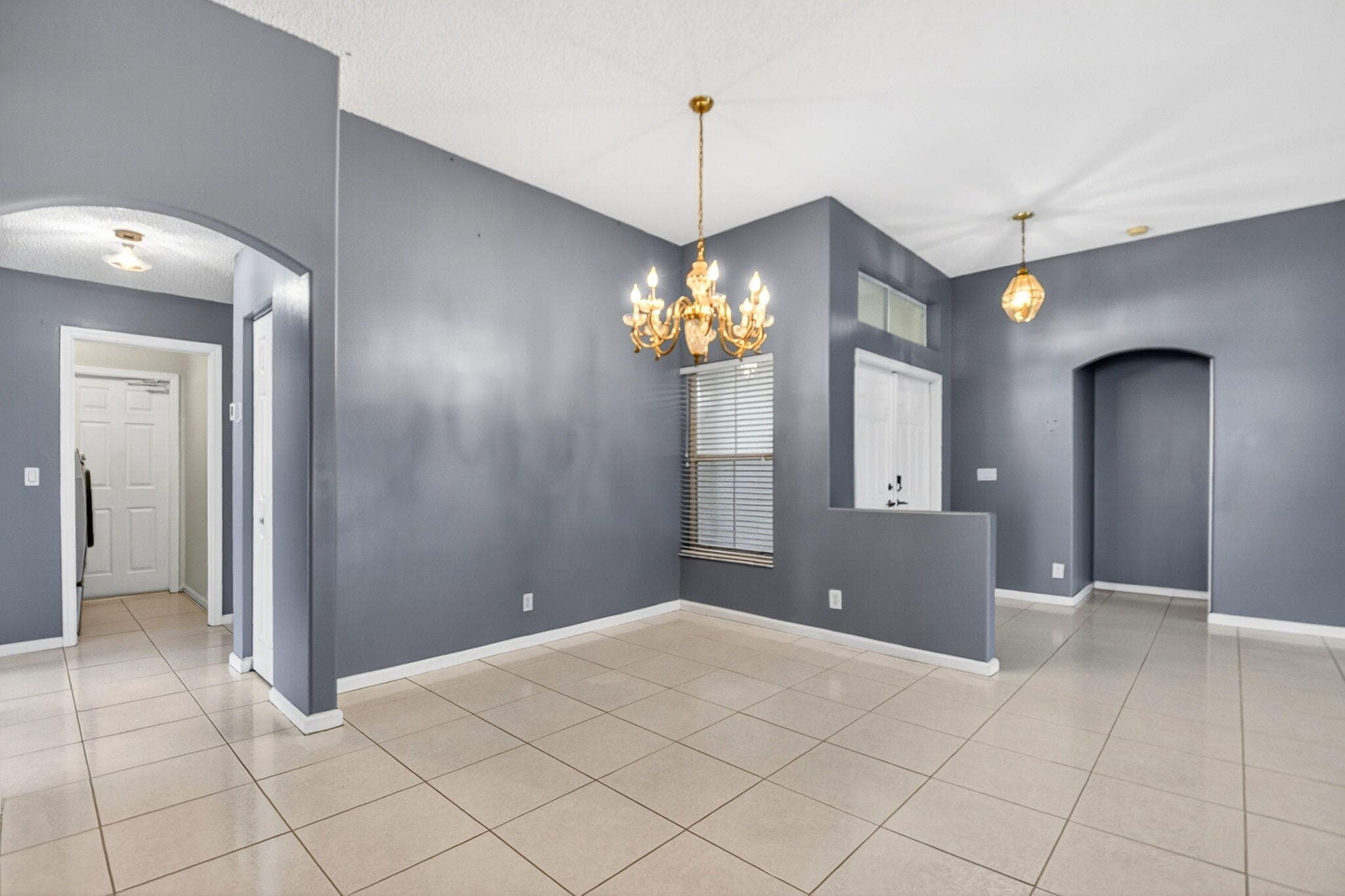 6778 Las Colinas Street, Lake Worth, FL 33463 — photo 4 of 84