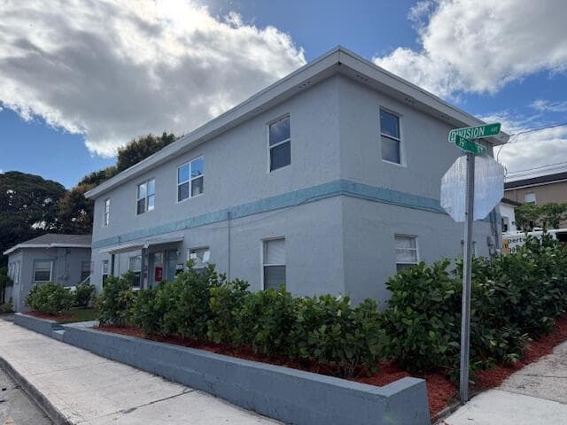 1913 Division Avenue, West Palm Beach, FL 33407 — photo 1 of 39