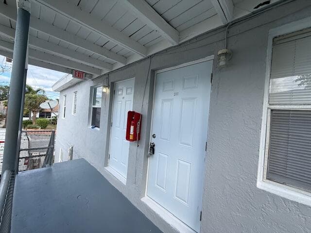 1913 Division Avenue, West Palm Beach, FL 33407 — photo 8 of 39