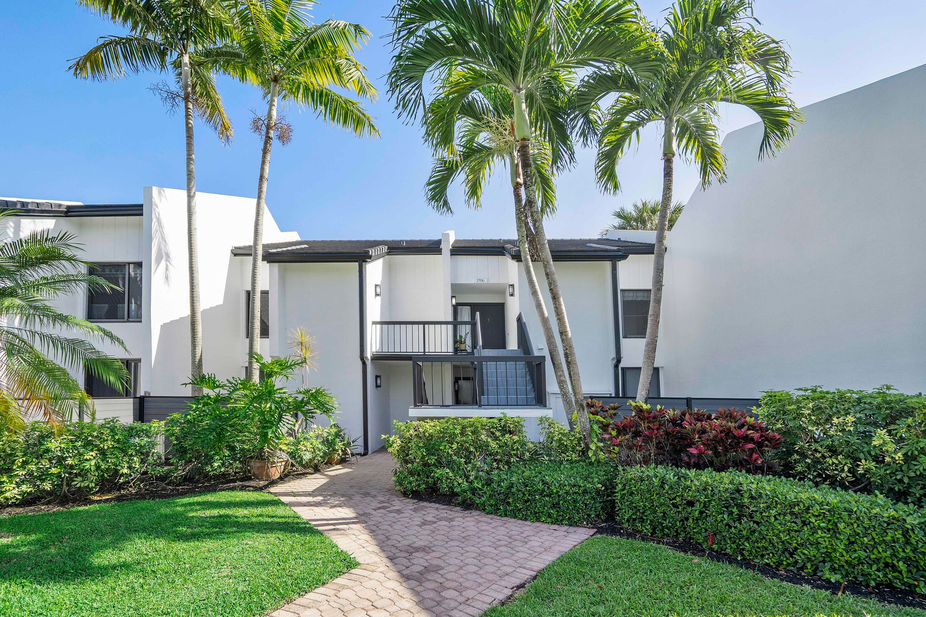 3706 Bridgewood Drive 3706, Boca Raton, FL 33434 — photo 1 of 82