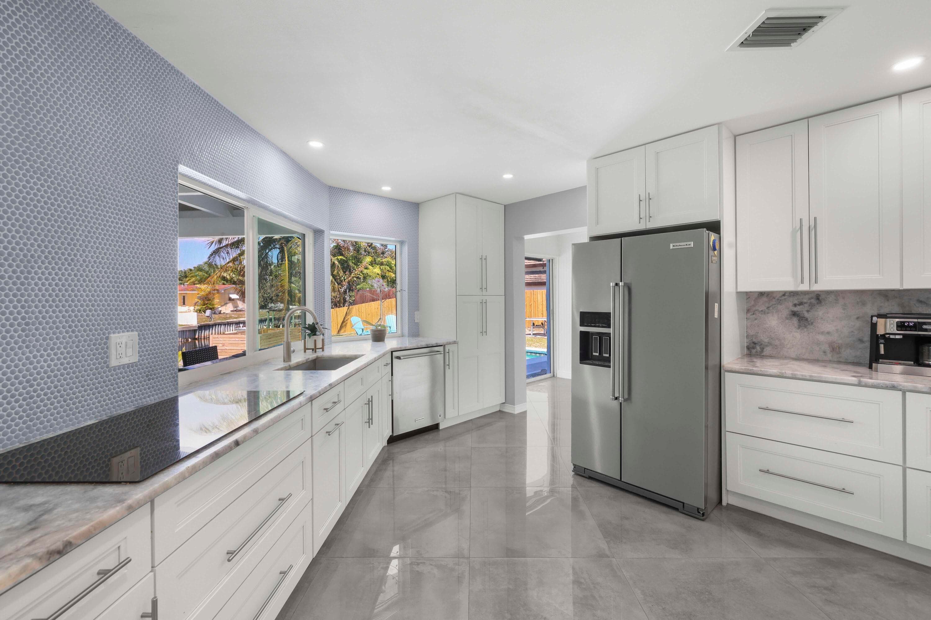 6797 Bayshore Drive, Lake Worth, FL 33462 — photo 9 of 34