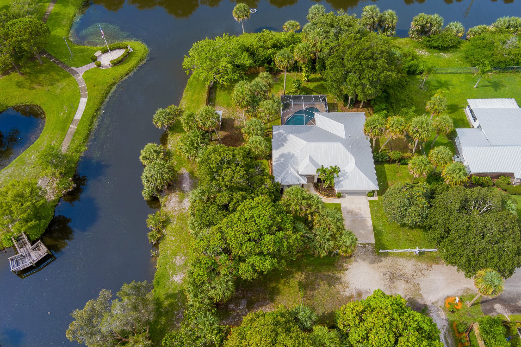 612 SE 6th Street, Stuart, FL 34994 — photo 11 of 40