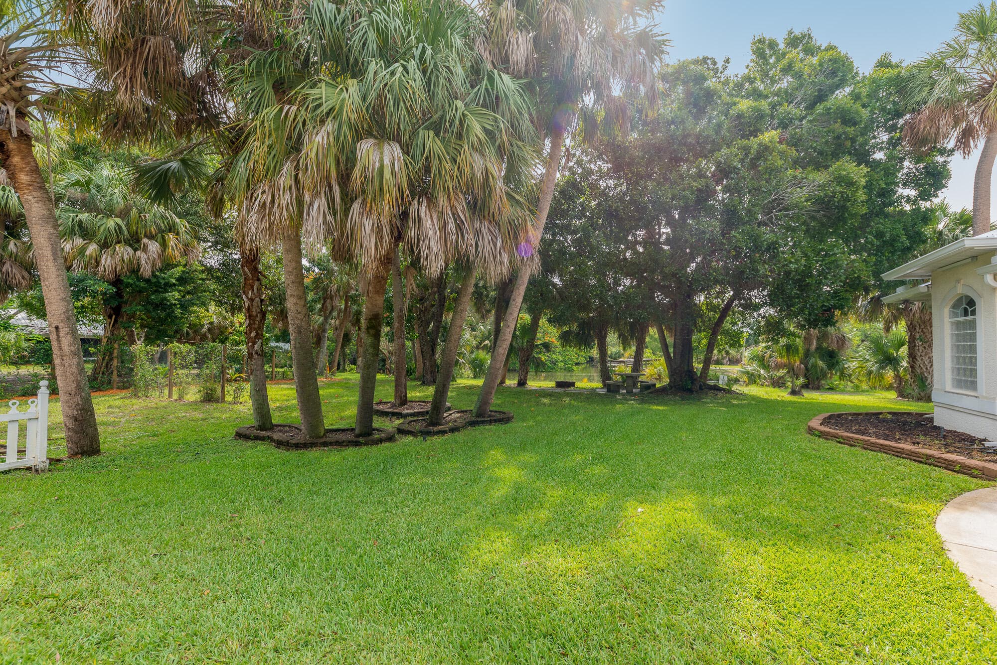 612 SE 6th Street, Stuart, FL 34994 — photo 13 of 40