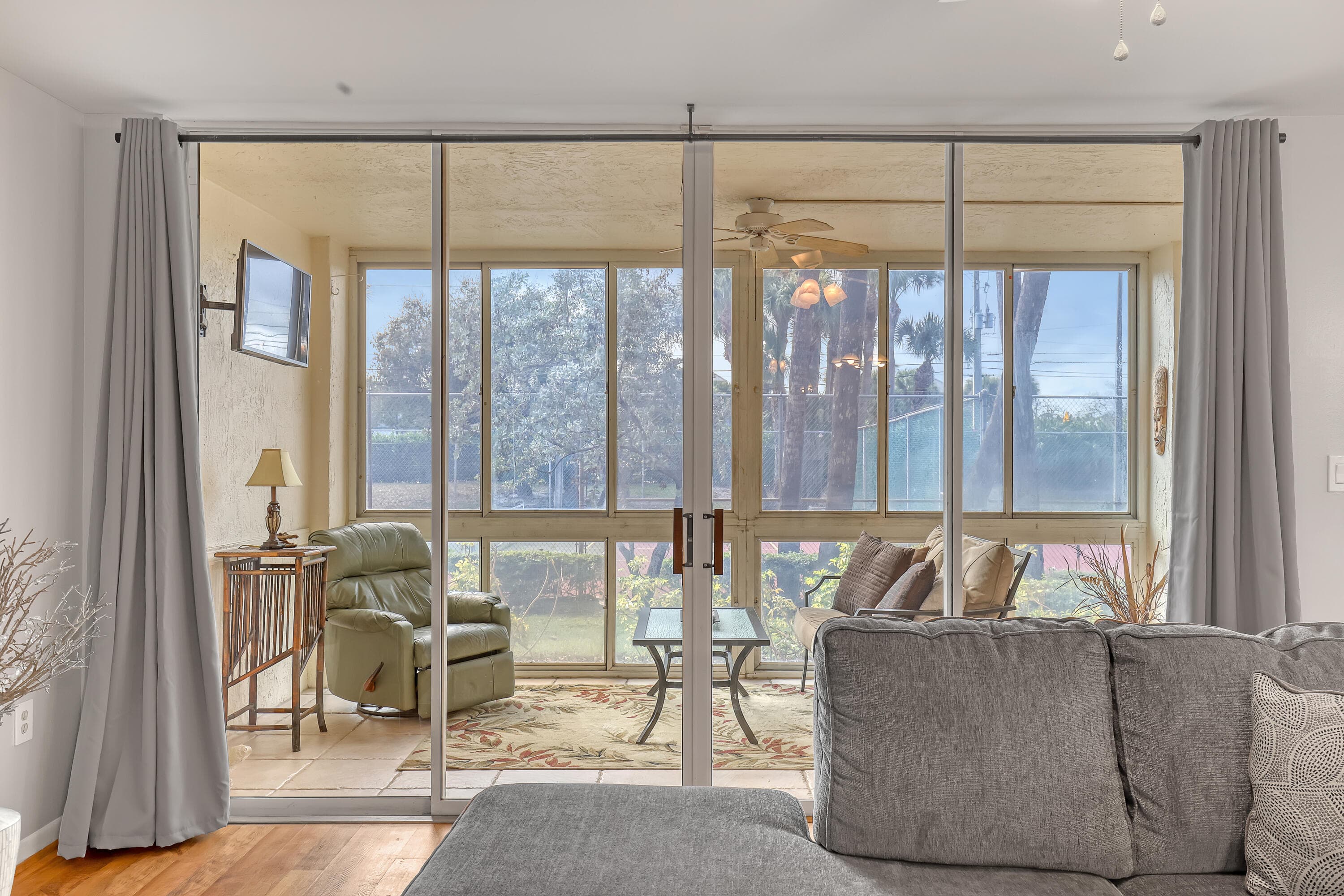 105 Half Moon Circle F1, Hypoluxo, FL 33462 — photo 11 of 24