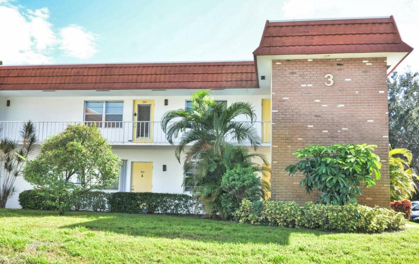 1225 NW 21st Street 309, Stuart, FL 34994 — photo 1 of 33