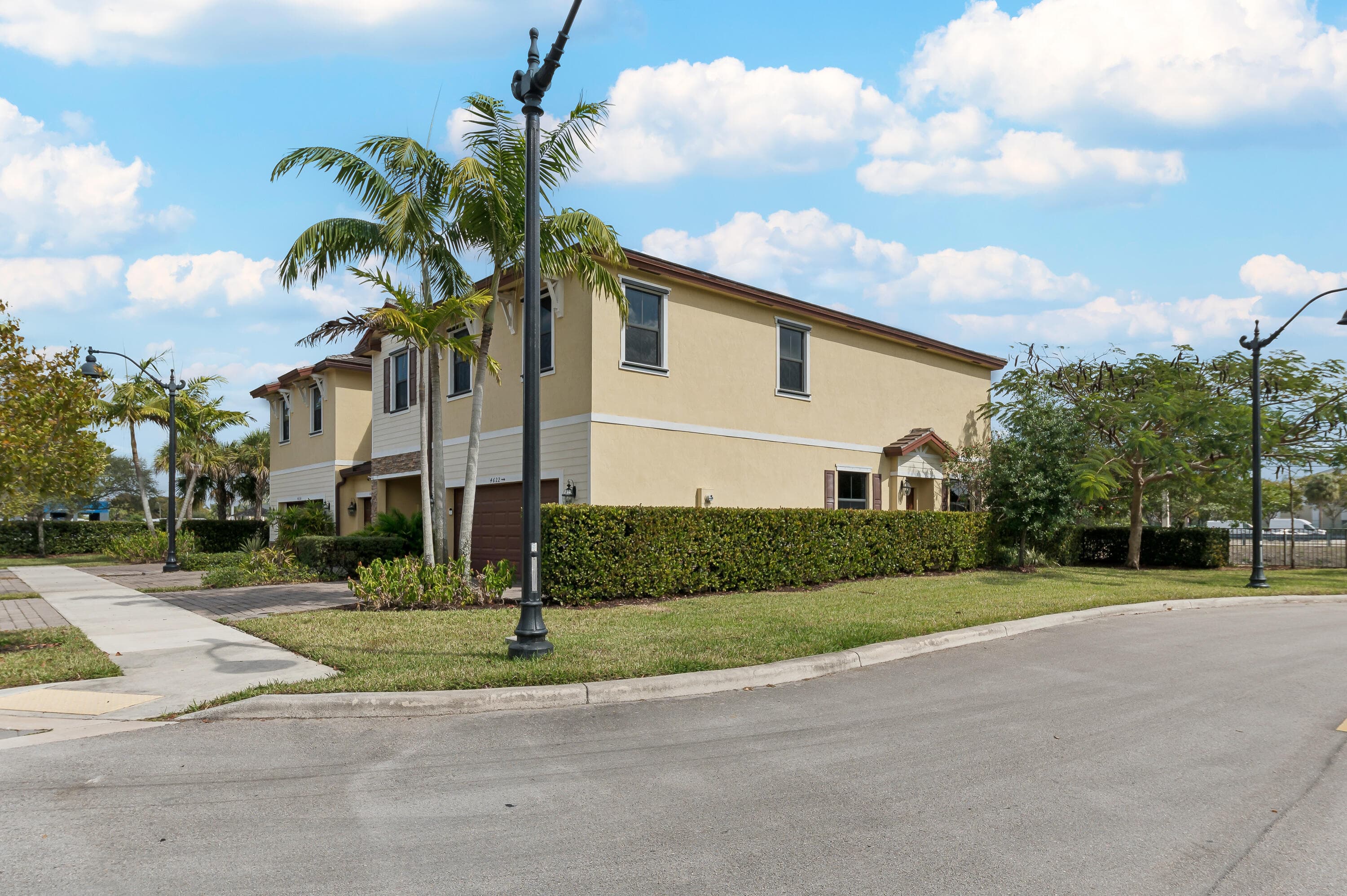 4622 Belgian Lane, Davie, FL 33314 — photo 3 of 35