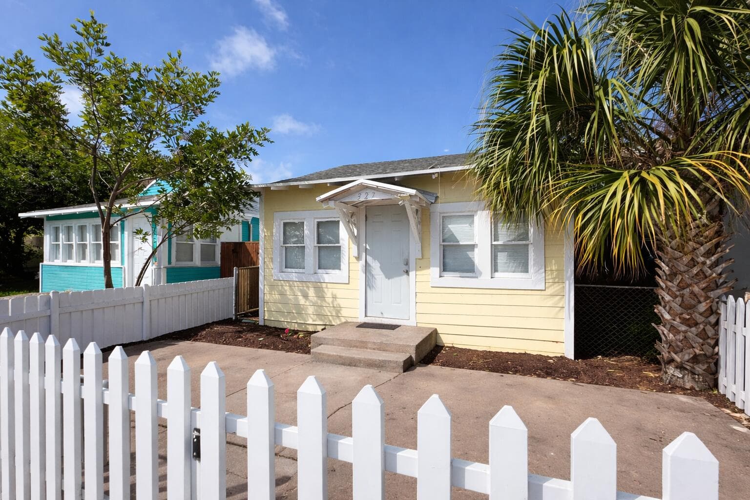 327 S L Street, Lake Worth Beach, FL 33460 — photo 1 of 1