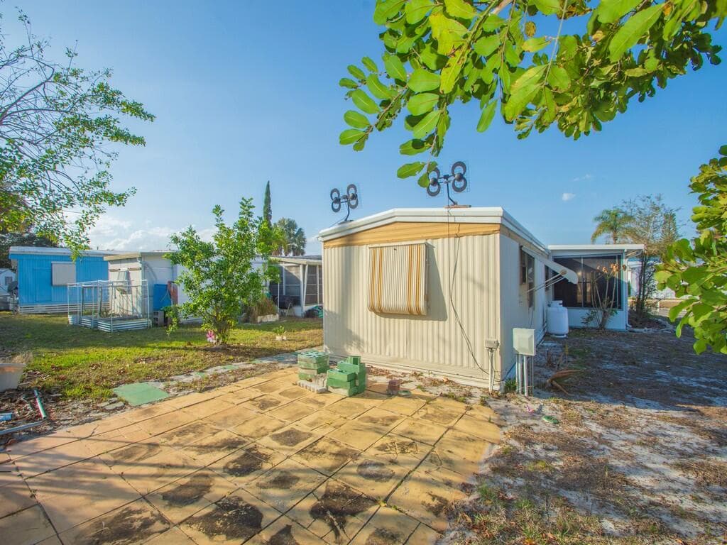 335 NE Tropicalia Lane, Jensen Beach, FL 34957 — photo 31 of 34