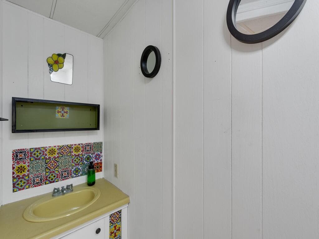 335 NE Tropicalia Lane, Jensen Beach, FL 34957 — photo 21 of 34