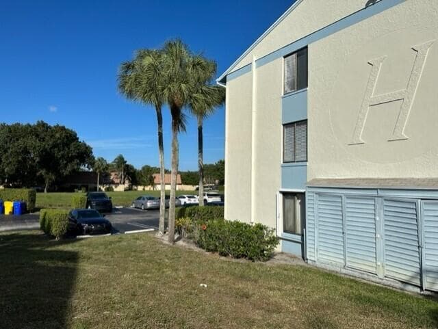 1106 Green Pine Boulevard E1, West Palm Beach, FL 33409 — photo 15 of 19