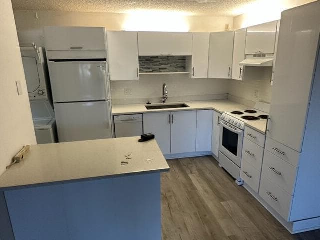 1106 Green Pine Boulevard E1, West Palm Beach, FL 33409 — photo 2 of 19