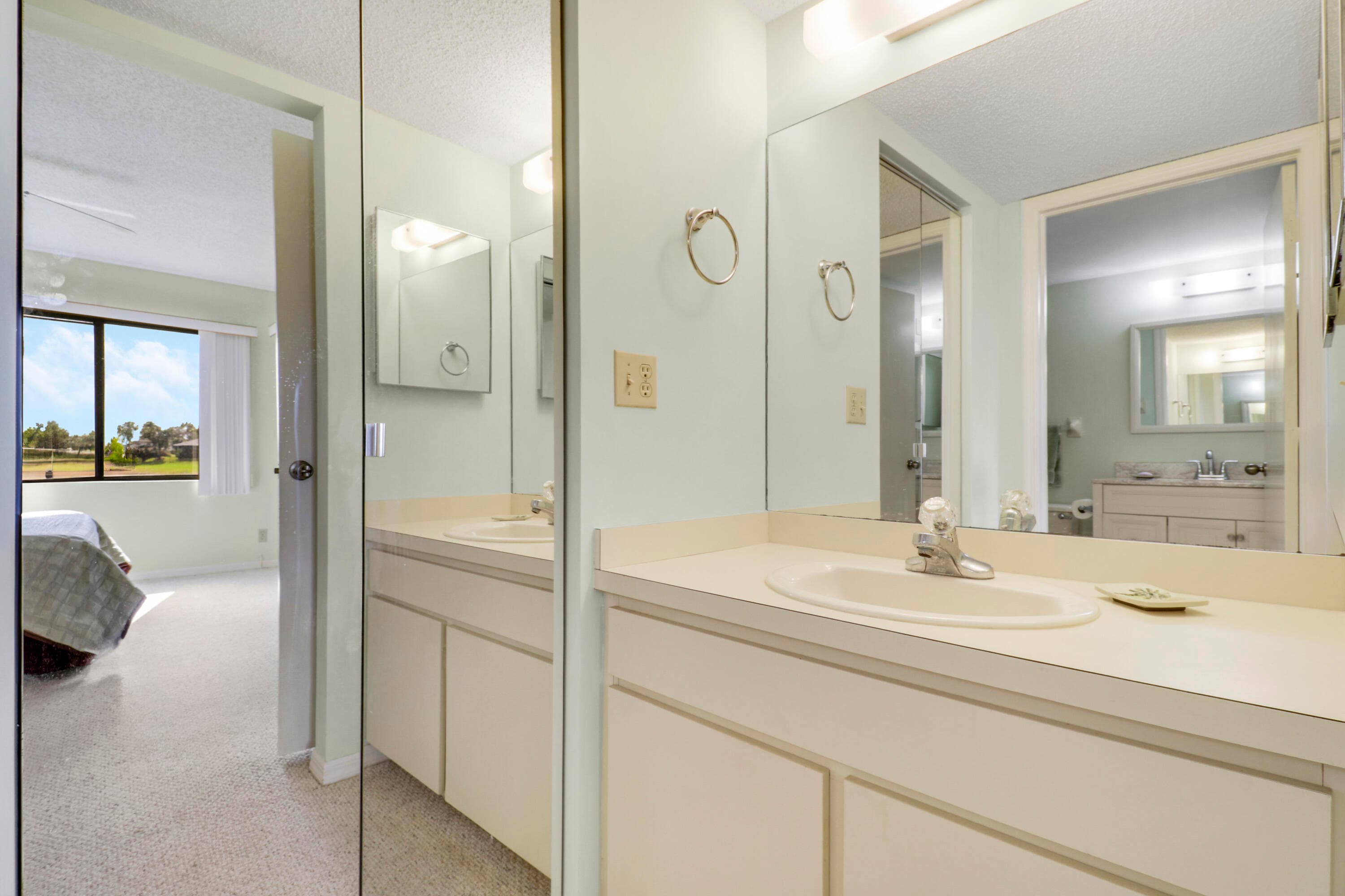 6980 SE Constitution Boulevard 105, Hobe Sound, FL 33455 — photo 15 of 27