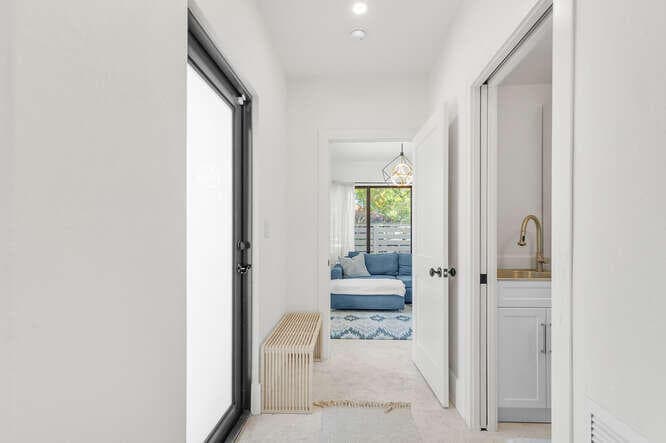 7820 Hawthorne Avenue, Miami Beach, FL 33141 — photo 20 of 52
