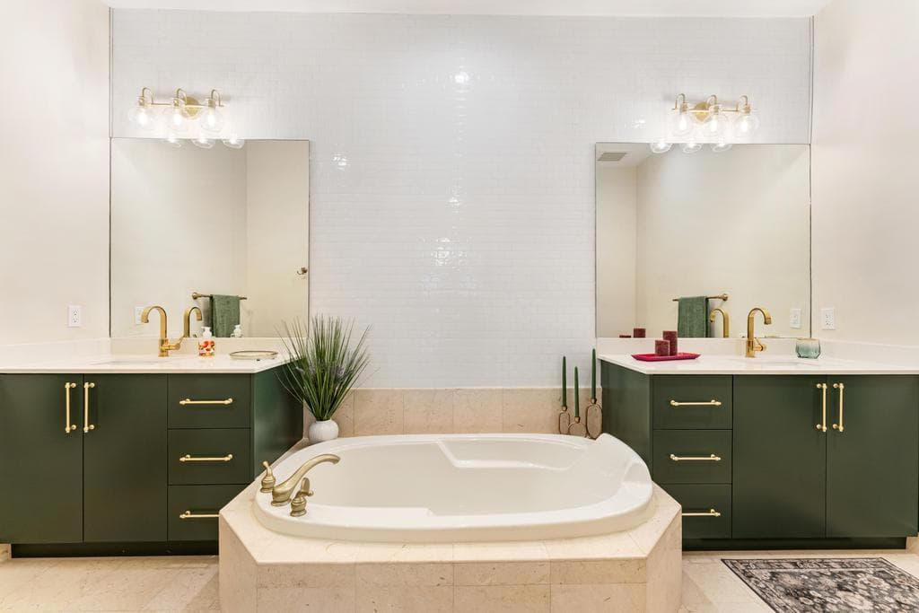 801 S Olive Avenue 413, West Palm Beach, FL 33401 — photo 32 of 43