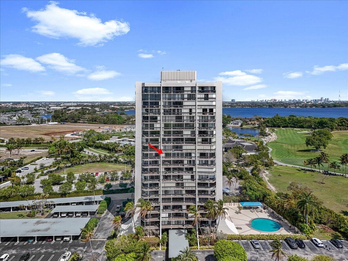 2400 Presidential Way 1005, West Palm Beach, FL 33401 — photo 31 of 38