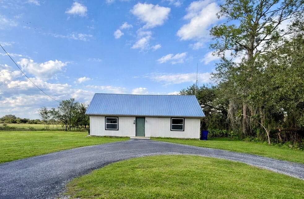 1515 Spring Lane, Lake Placid, FL 33852 — photo 1 of 26