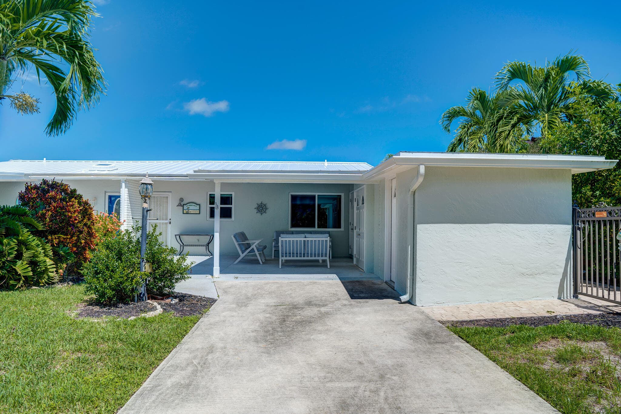 18 Aqua Ra Drive, Jensen Beach, FL 34957 — photo 5 of 36