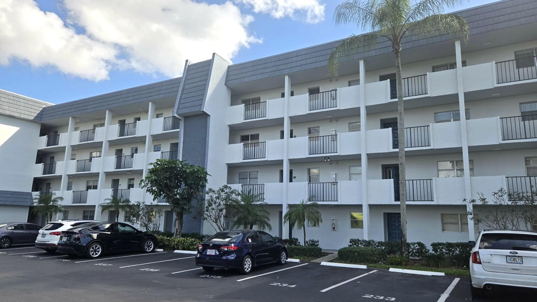 6080 NW 44th Street 214, Lauderhill, FL 33319 — photo 31 of 35