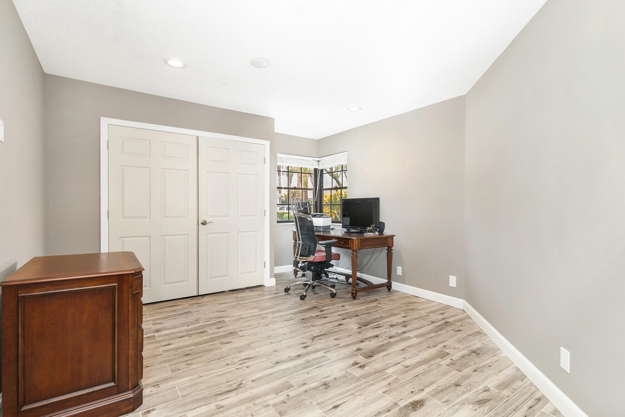 2690 Mikasa Drive, Palm Beach Gardens, FL 33410 — photo 13 of 30