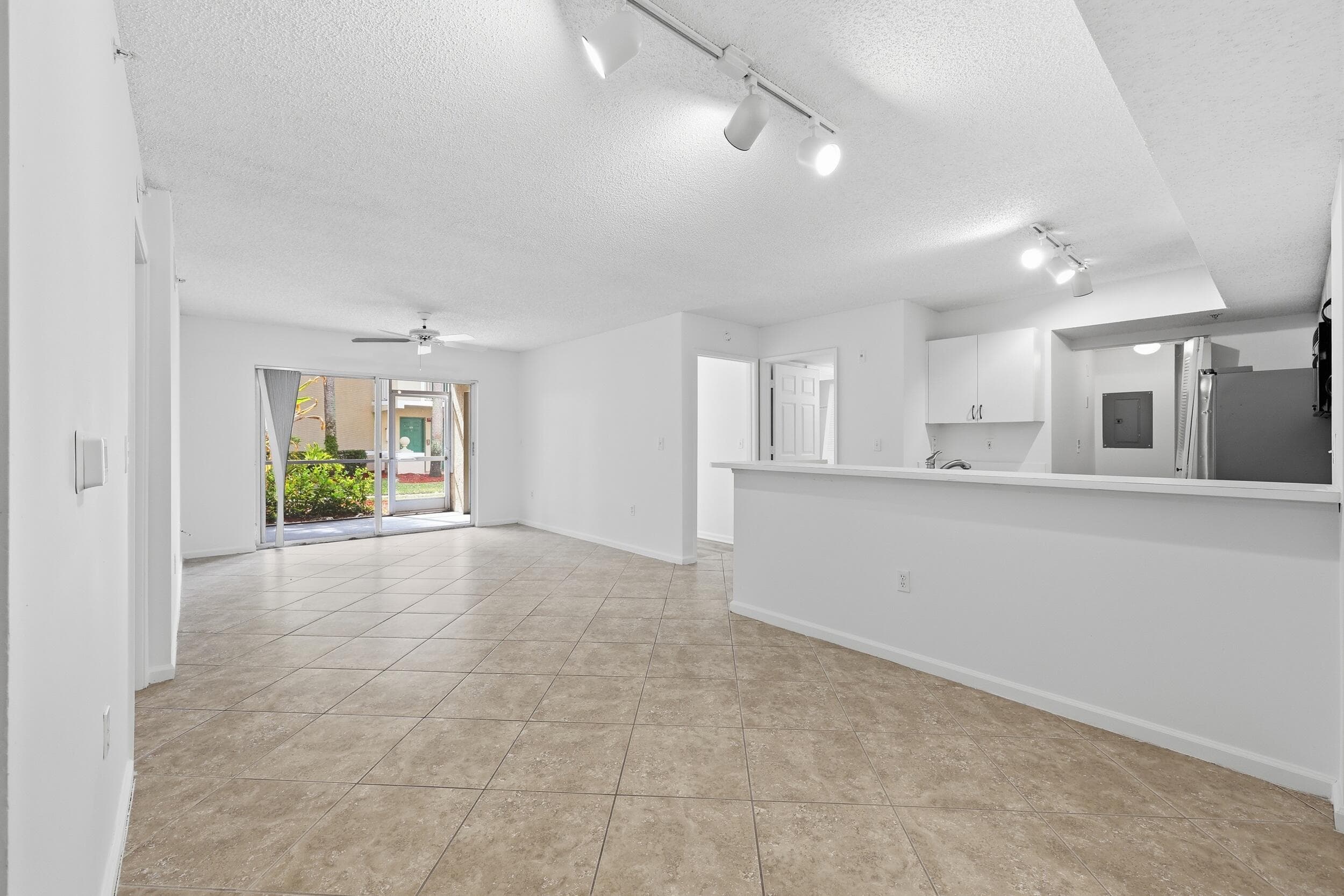 278 Village Boulevard 8106, Tequesta, FL 33469 — photo 4 of 38