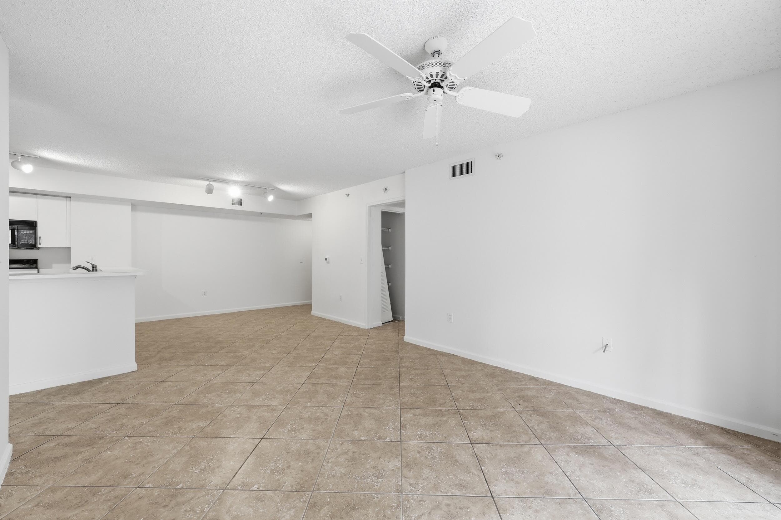 278 Village Boulevard 8106, Tequesta, FL 33469 — photo 6 of 38