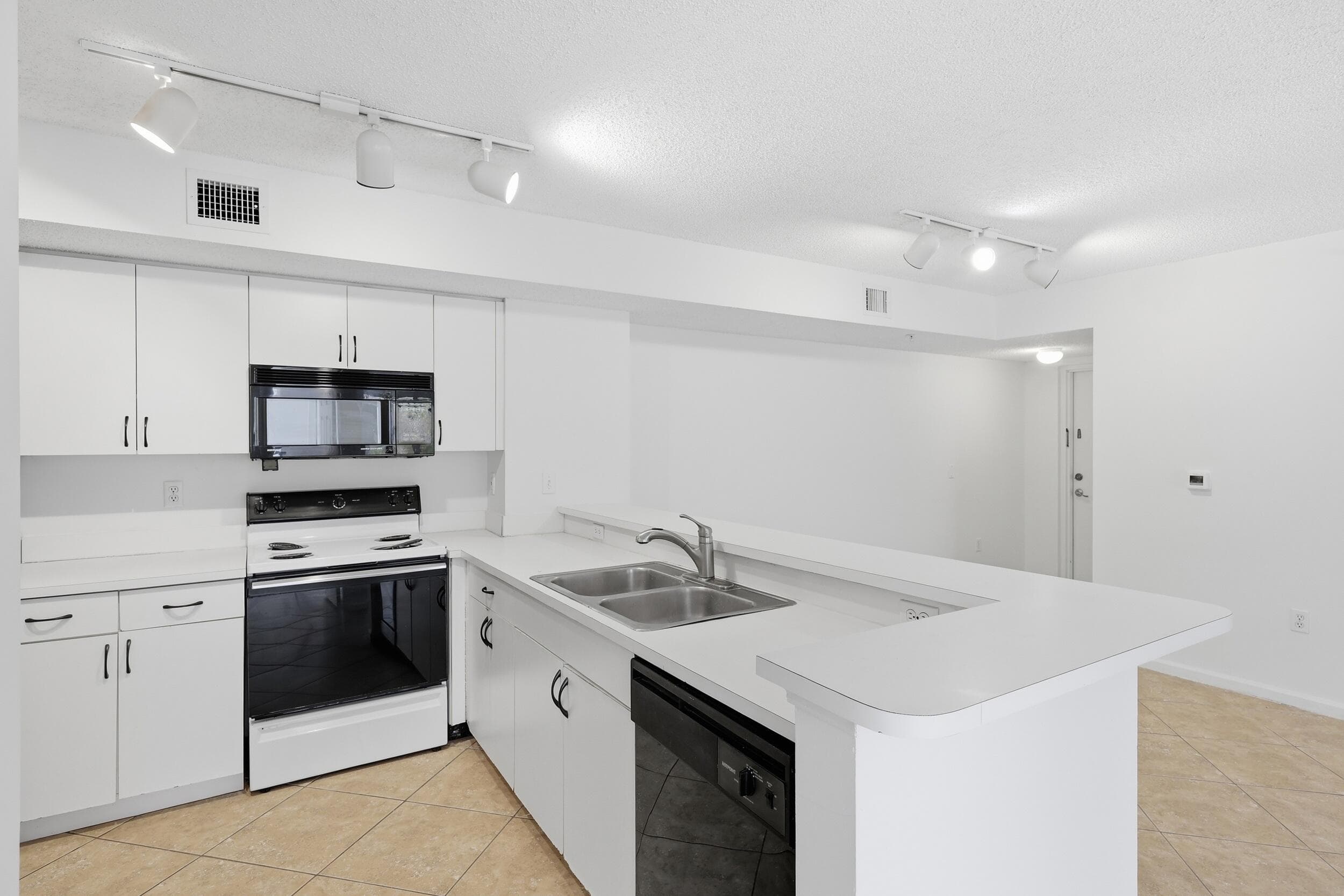 278 Village Boulevard 8106, Tequesta, FL 33469 — photo 12 of 38