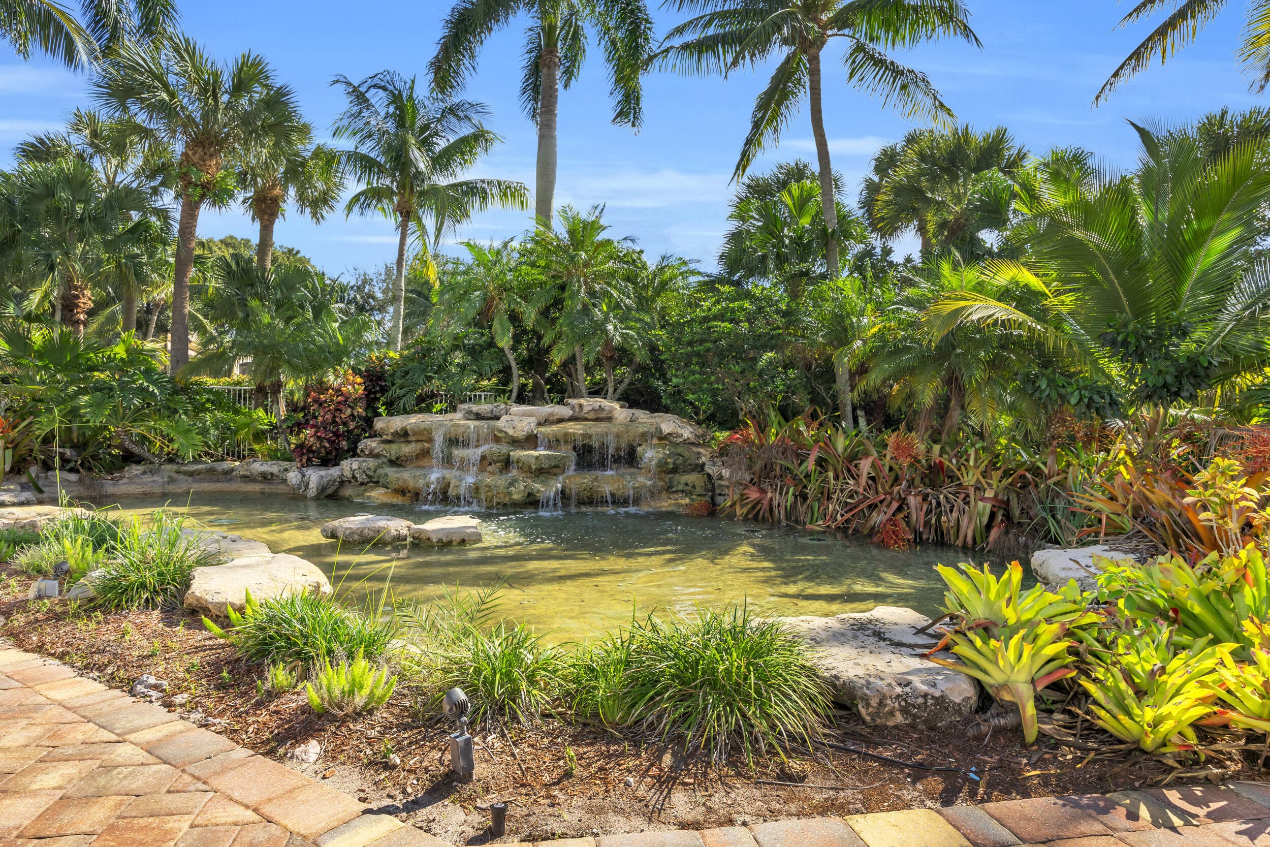 278 Village Boulevard 8106, Tequesta, FL 33469 — photo 33 of 38