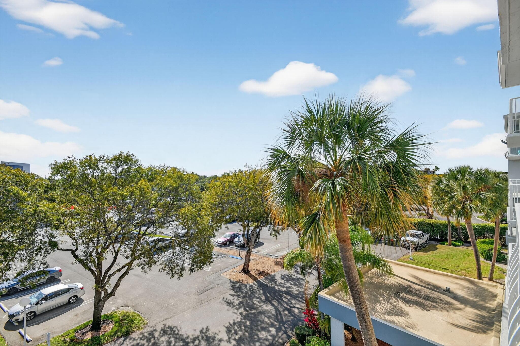 470 Executive Center Drive 4j, West Palm Beach, FL 33401 — photo 22 of 61