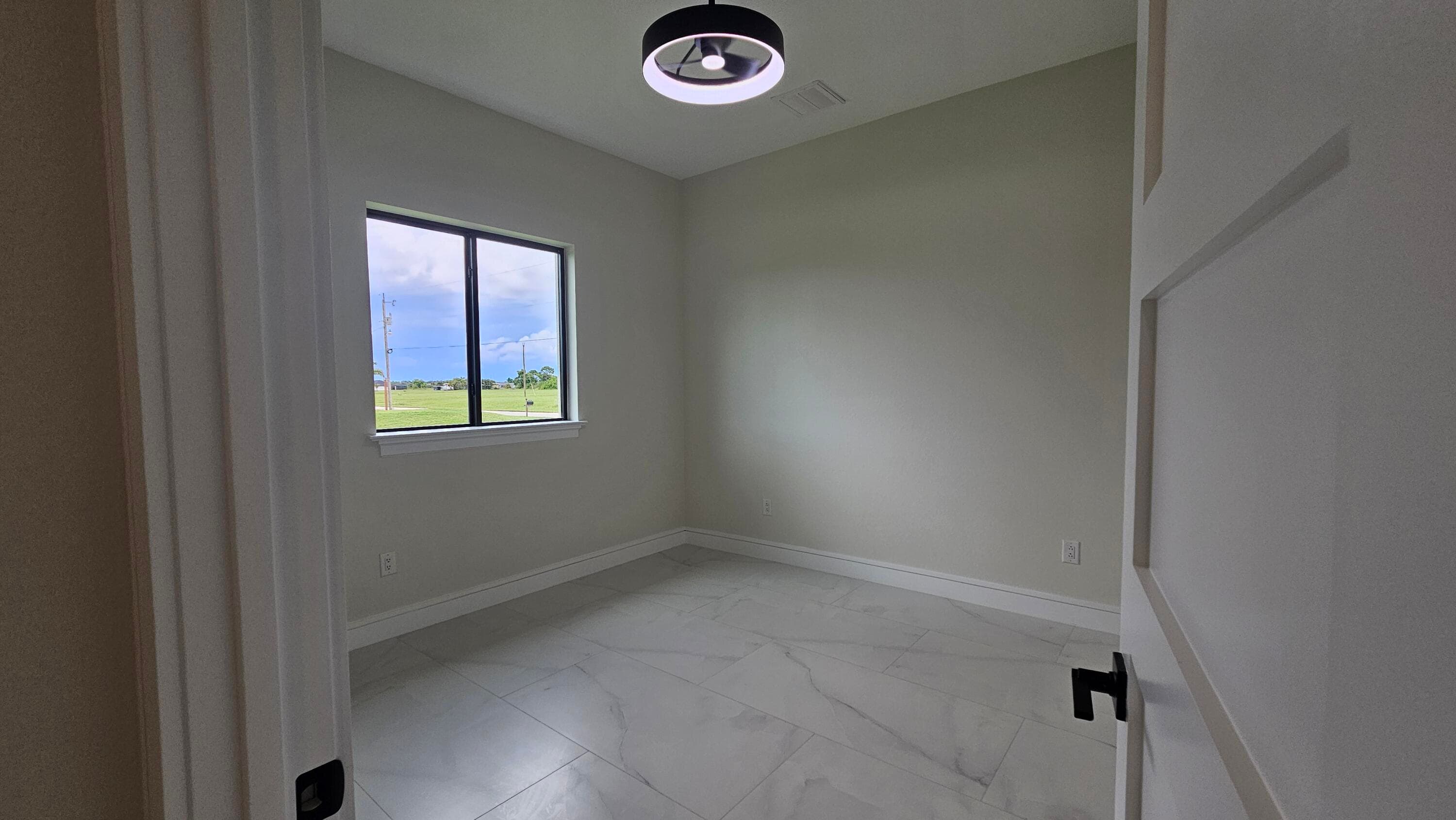 3410 NW 39th Lane, Cape Coral, FL 33993 — photo 17 of 45