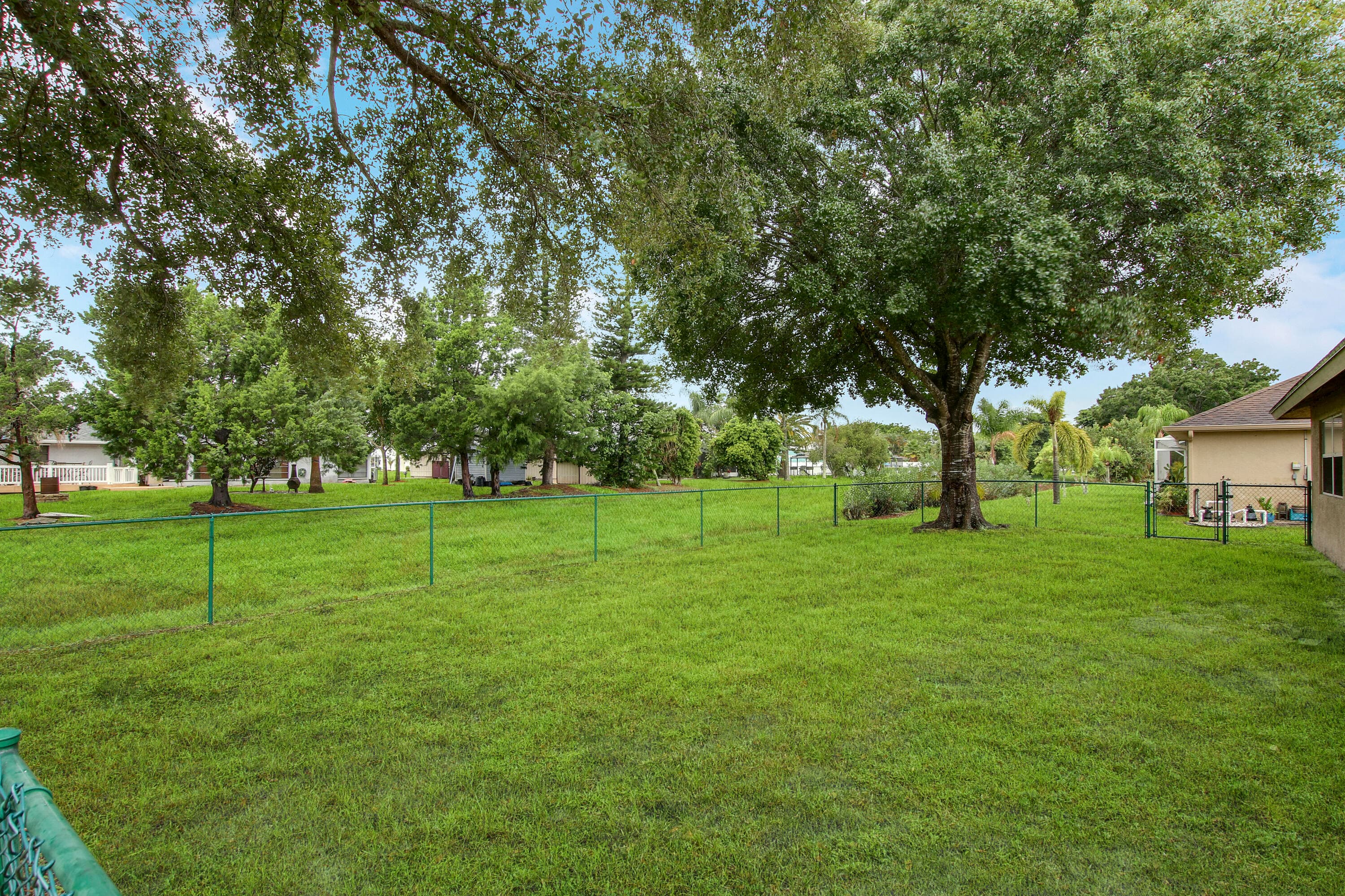 1198 SE Petunia Avenue, Port St. Lucie, FL 34952 — photo 10 of 35